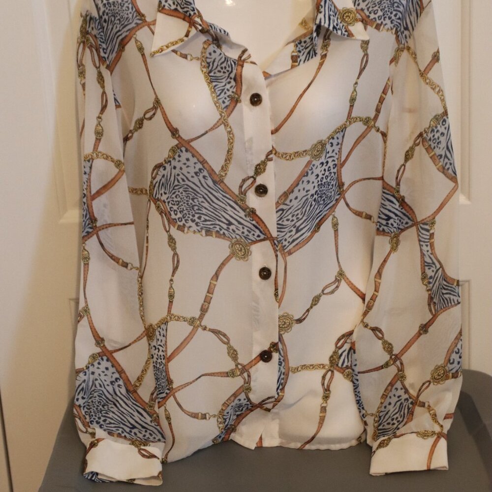St John Sport Sheer Lightweight Long Sleeve  Button Down Size Medium